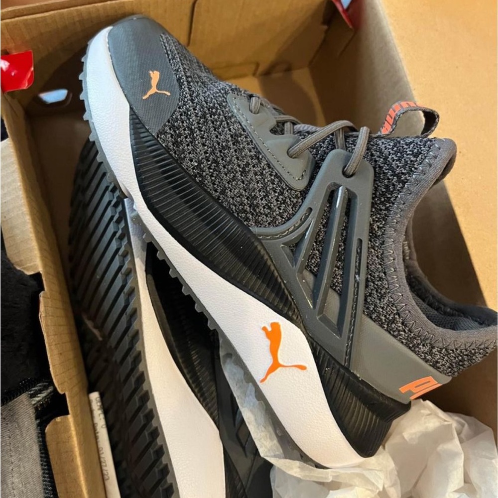 Boys Puma Sneakers - Picture 2 of 5